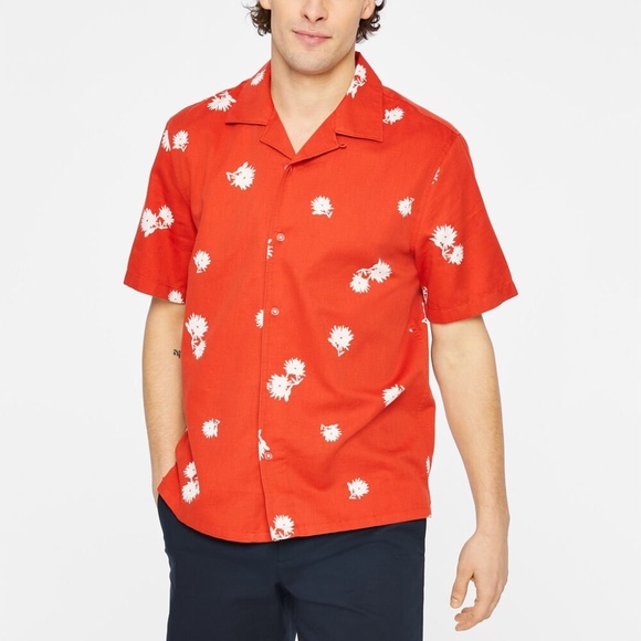 Short Sleeve Camp Collar Tossed Floral Shirt - Brand New - NEVER WORN - Red Base